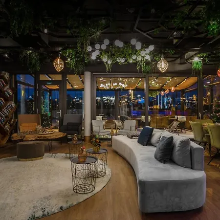 Ξενοδοχείο Design Winterrot 4*