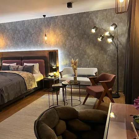 Winterrot Hotel
