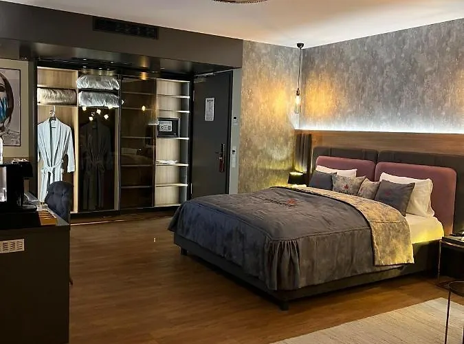 Design Winterrot 4* Karlsruhe